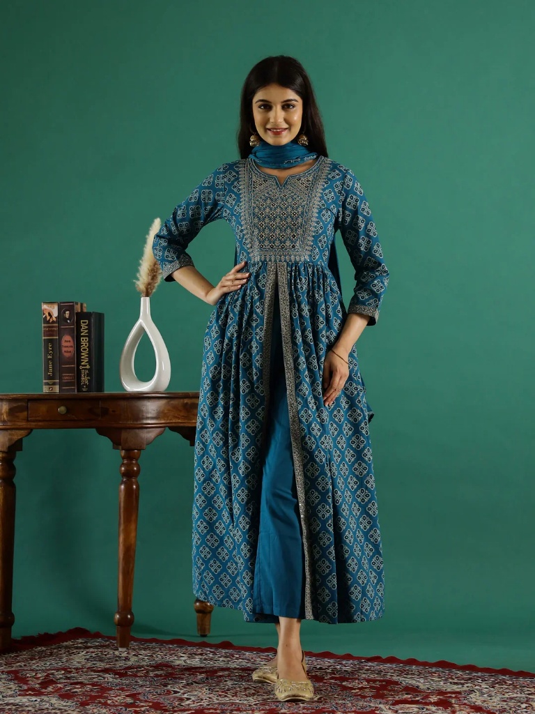 Women Pure Cotton Kurta Set With Chiffon Dupatta