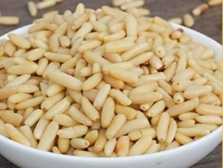 Pine Nuts (Chilgoza)