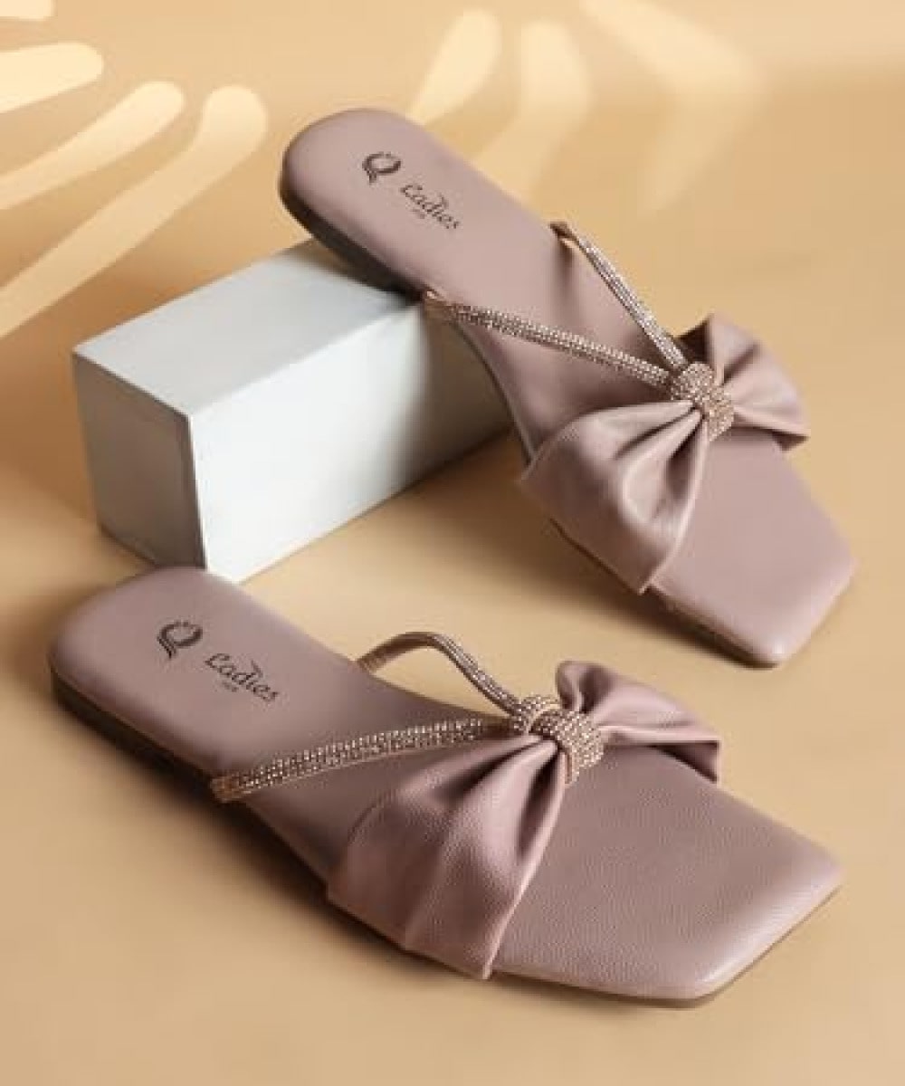 Fancy Slip-on Slippers Women Stylish Flat Heels Fashion sandals