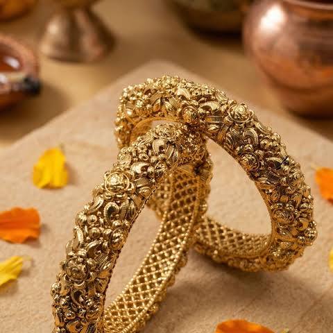 Traditional Gold Nakshi Kada