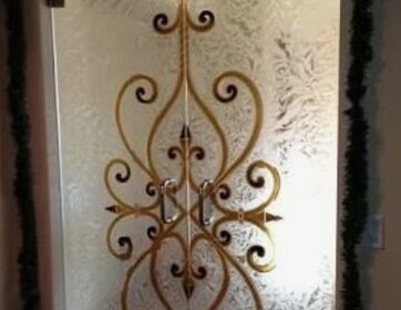 durable-and-long-lasting-acid-work-airbrushing-glass-work-677