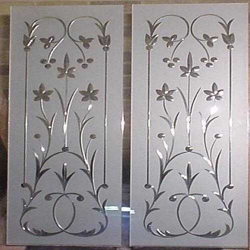 Rectangular Durable And Long-lasting Transparent Designer Glass Work For Home Decoration