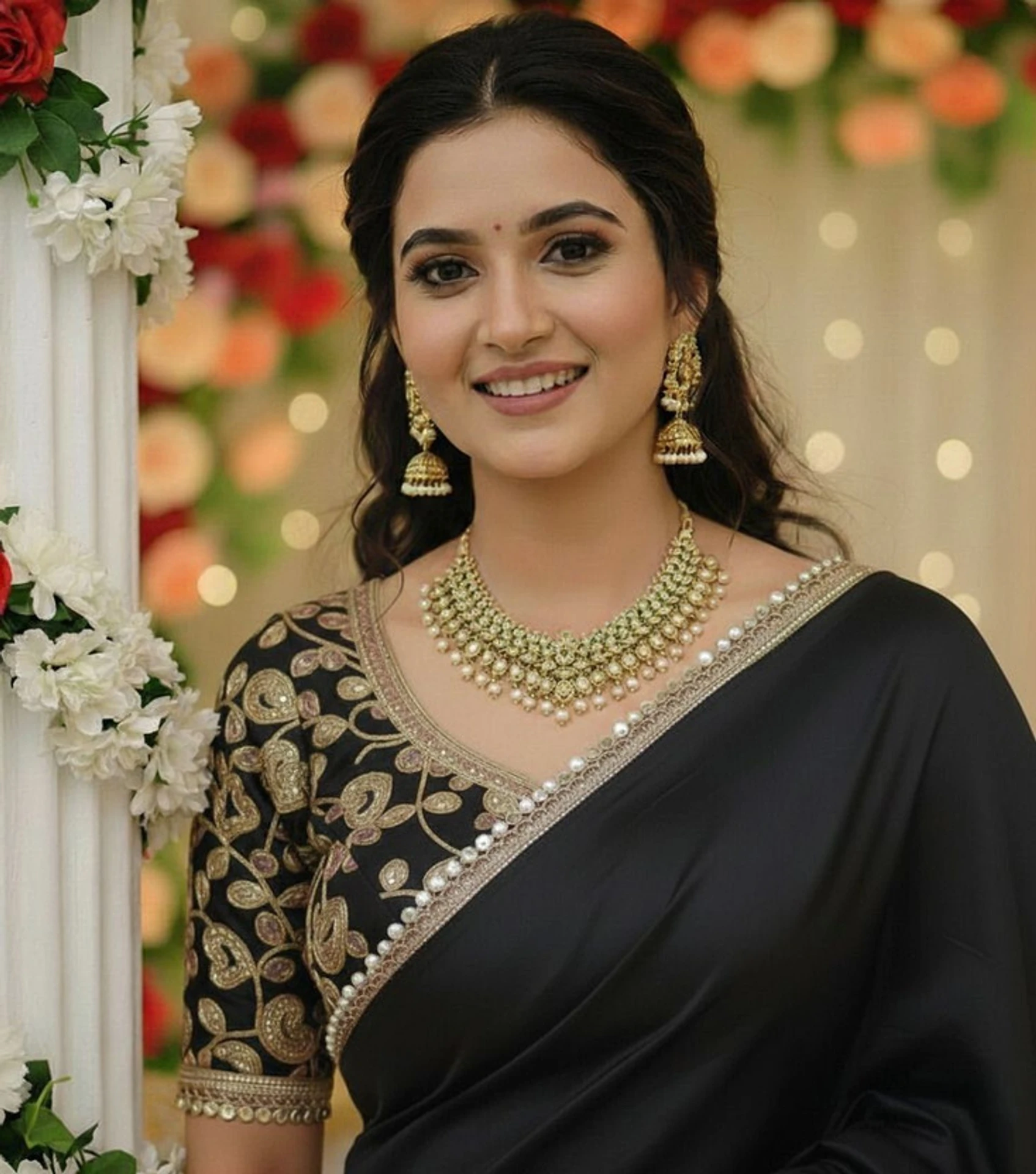 Embroidered Bollywood Silk Blend, Satin Saree (Black)