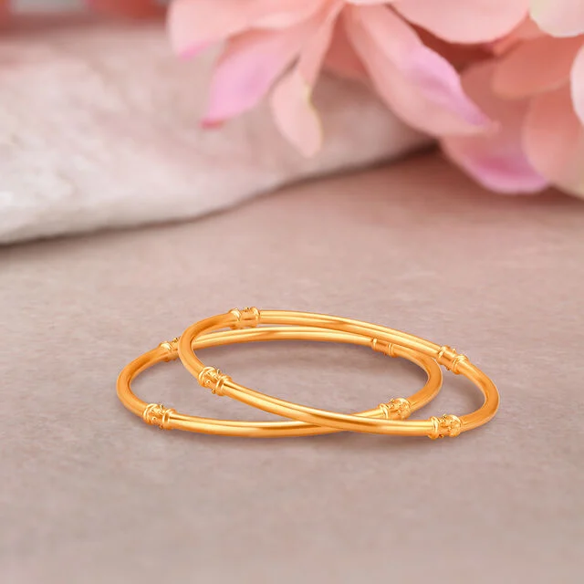 gold bangle