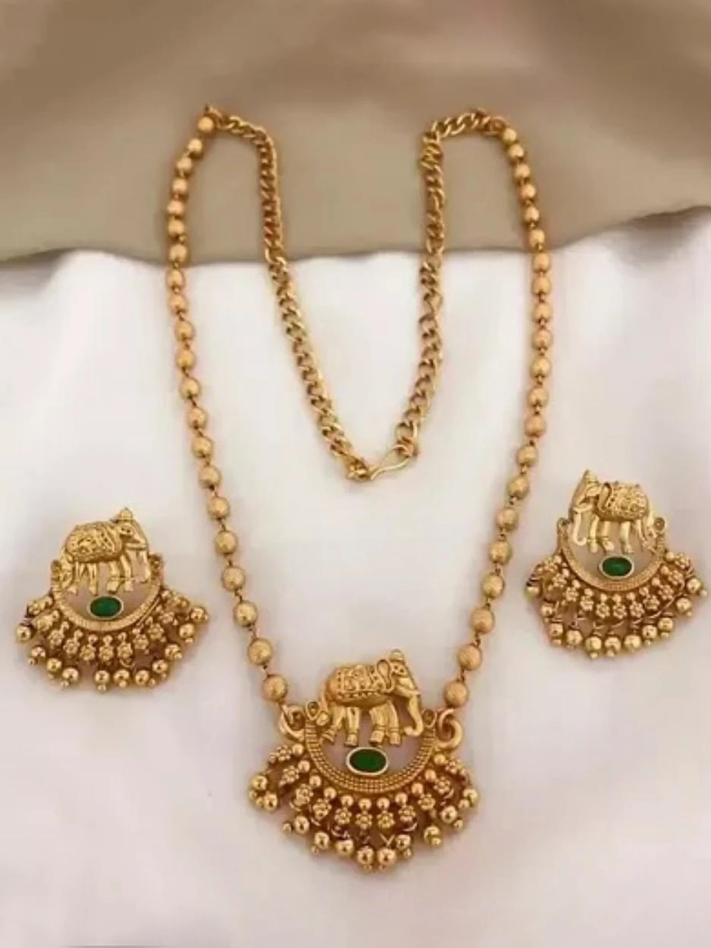 Vivanta Alloy Gold-plated Gold Jewel Set (Pack of 1)