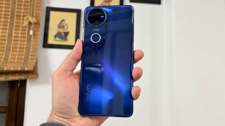 vivo V50 5G