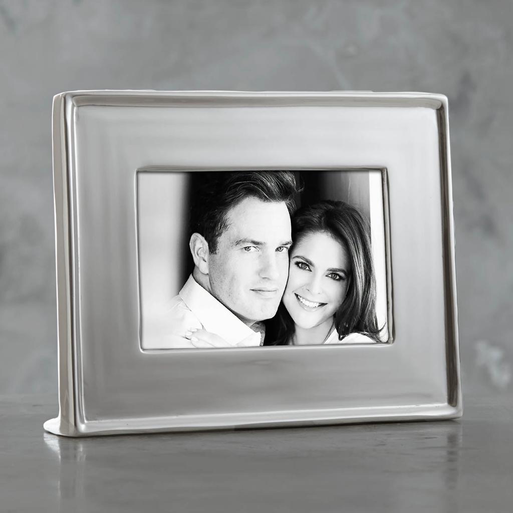Tabletop Photo Frame