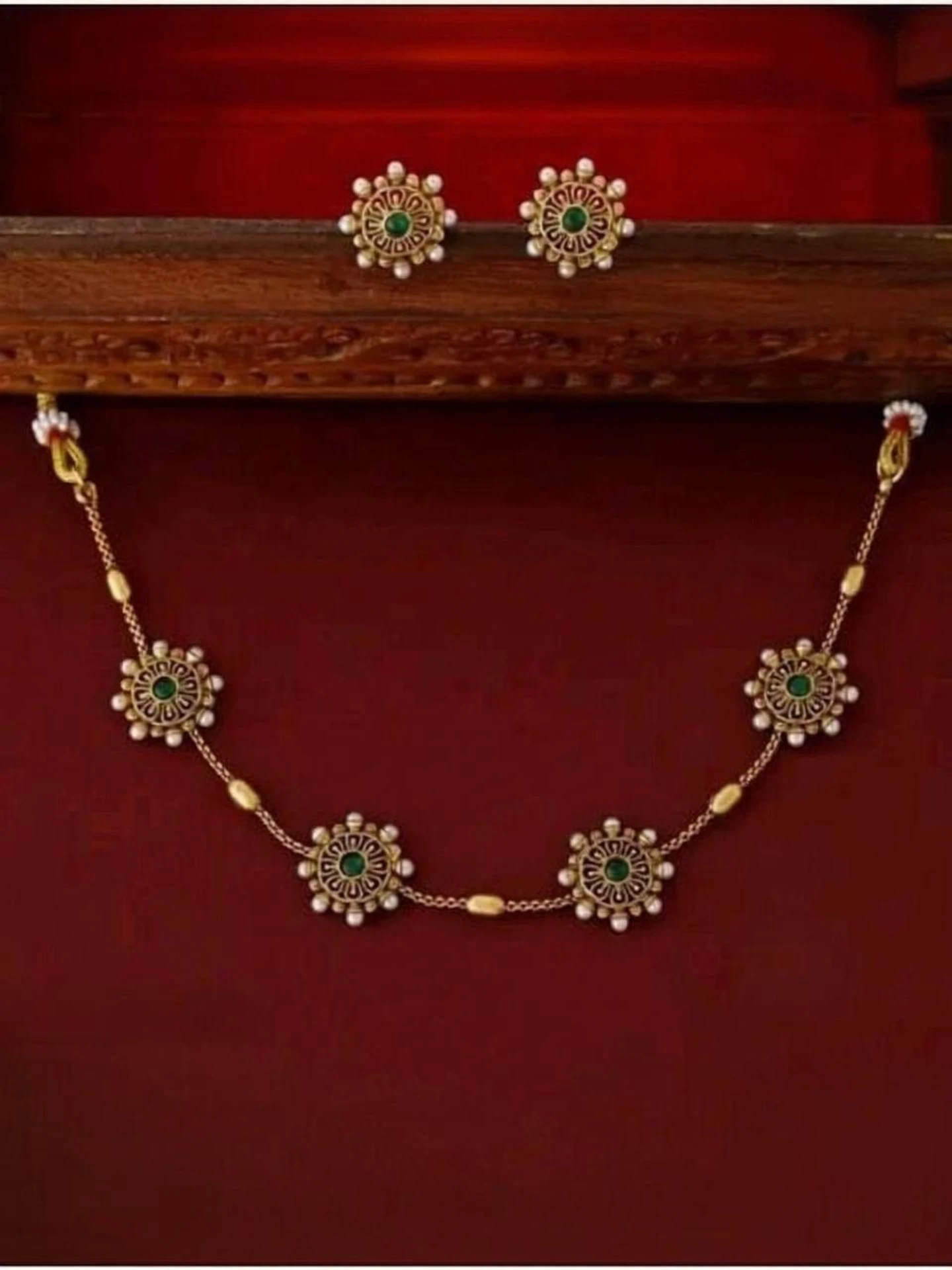 Gold Jewel Set