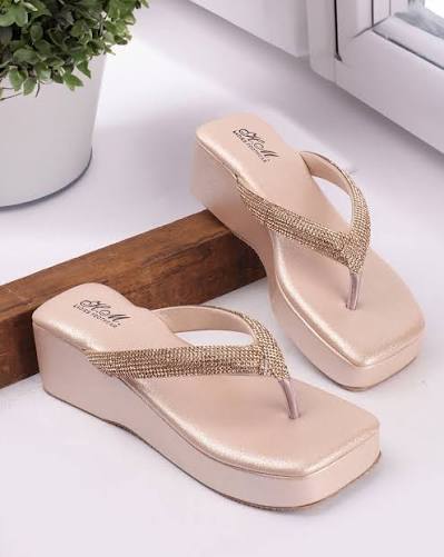 H.M. LADIES FOOTWEAR Women Heeled Sandals