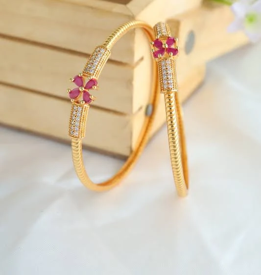 Buy 1 Get 1 Free Malini Bangle