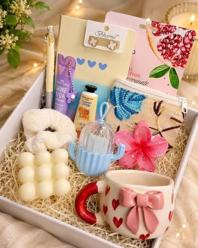 Aesthetic Gift Hamper For Women and Girls Gifts